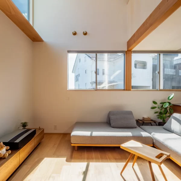 gallery-item