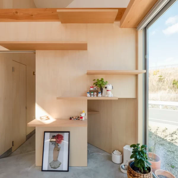 gallery-item