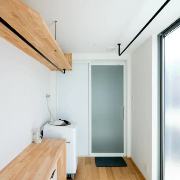 gallery-item