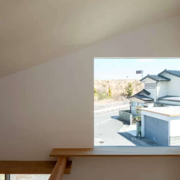 gallery-item
