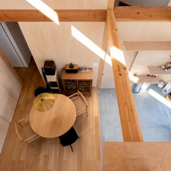 gallery-item