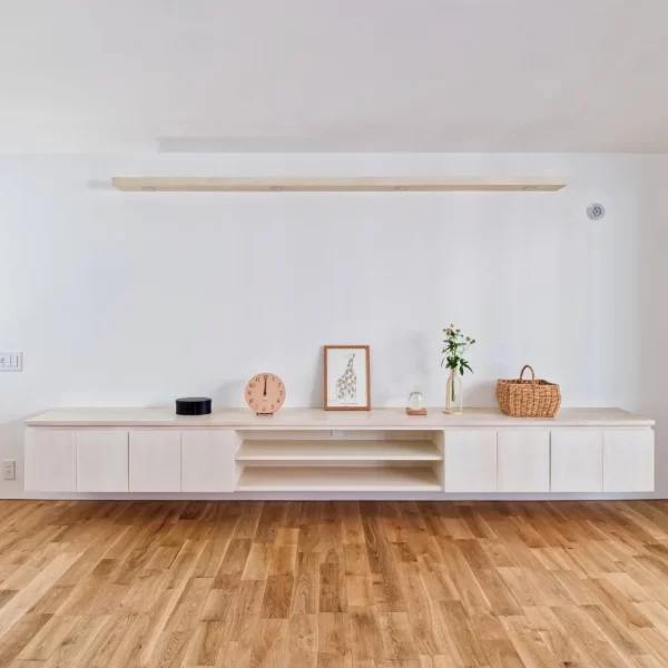 gallery-item