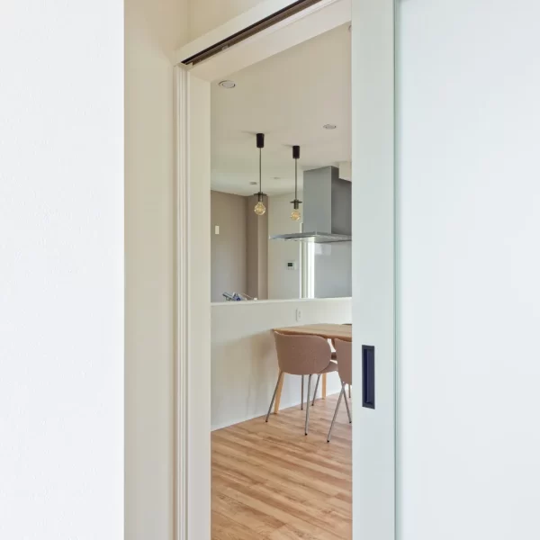 gallery-item