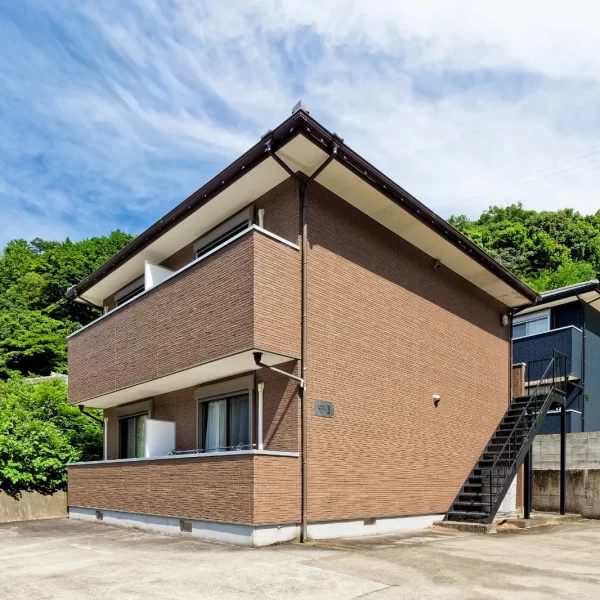 gallery-item
