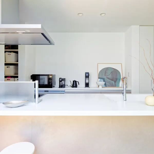 gallery-item
