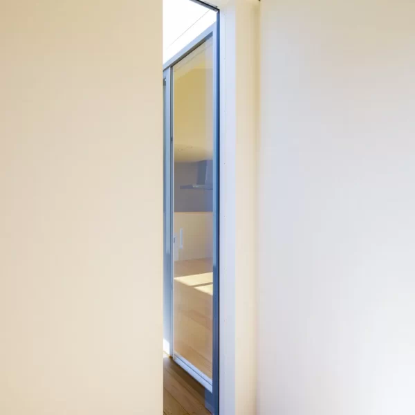 gallery-item