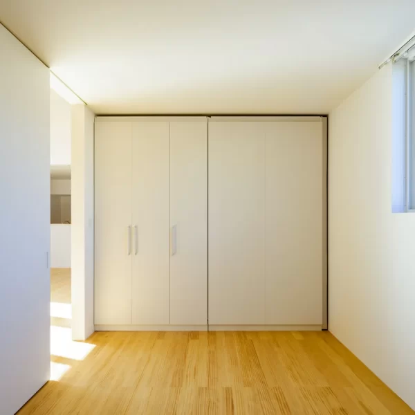 gallery-item