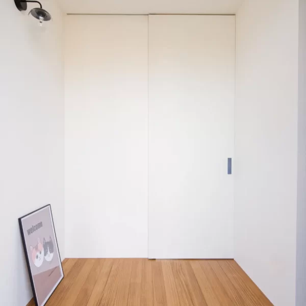 gallery-item